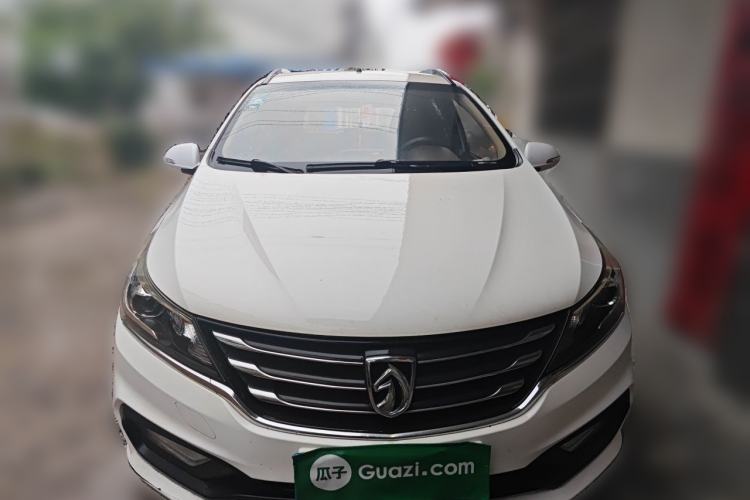 Used Baojun 310W 2017 1.5L Manual Fashion Model China V