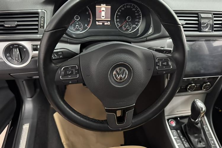 Used Volkswagen Passat 2015 1.8TSI DSG Prestige Edition
