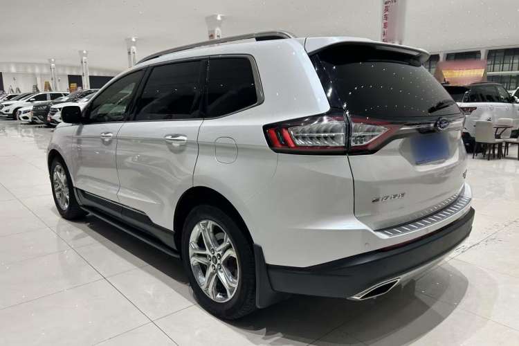 Used Ford Edge 2015 2.0T GTDi Two-Wheel-Drive High-Line Version