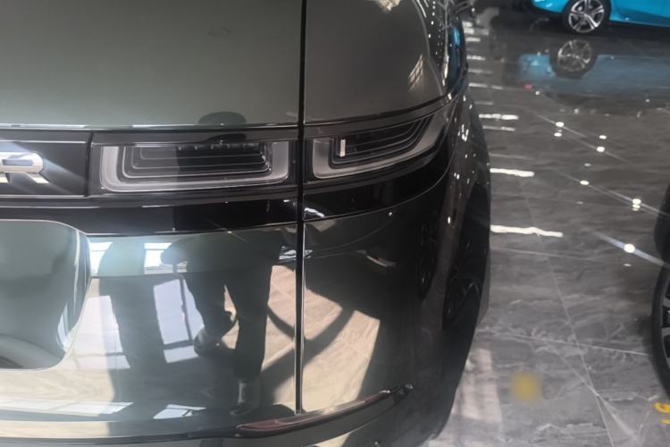 Used Land Rover Range Evoque 2023 Aurora L 200PS Elite Edition