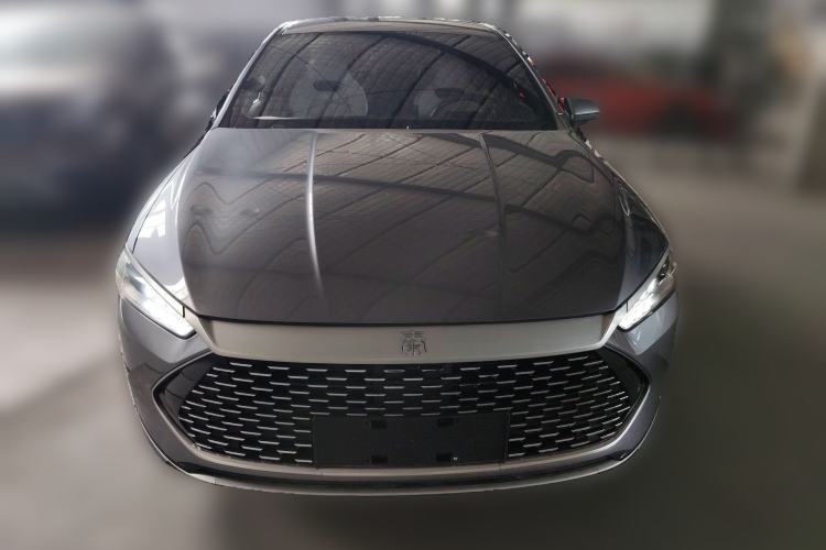 Used BYD Qin PLUS 2024 HONOR Edition DM-i 55KM Leading Model Front