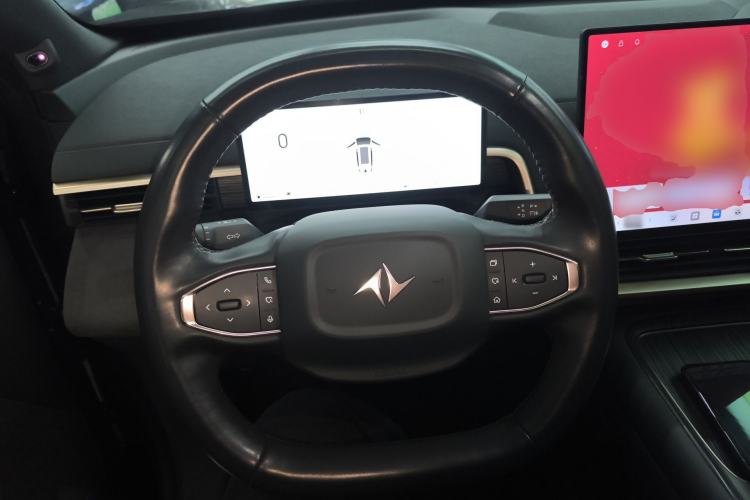 Used Dongfeng eπ eπ008 2025 210 Ultra Range-Extended Version 5 Seats