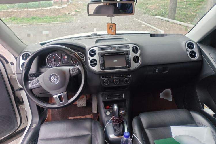 Used Volkswagen Tiguan 2015 1.8TSI Automatic All-Wheel-Drive Luxury Model
