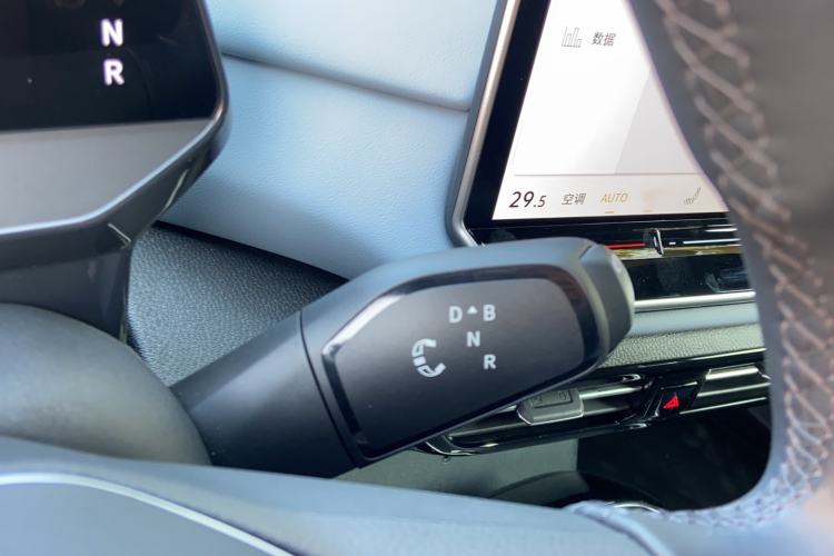 Used Volkswagen ID.4 X 2025 Smart Version Pure & Intelligent Enjoyment Edition