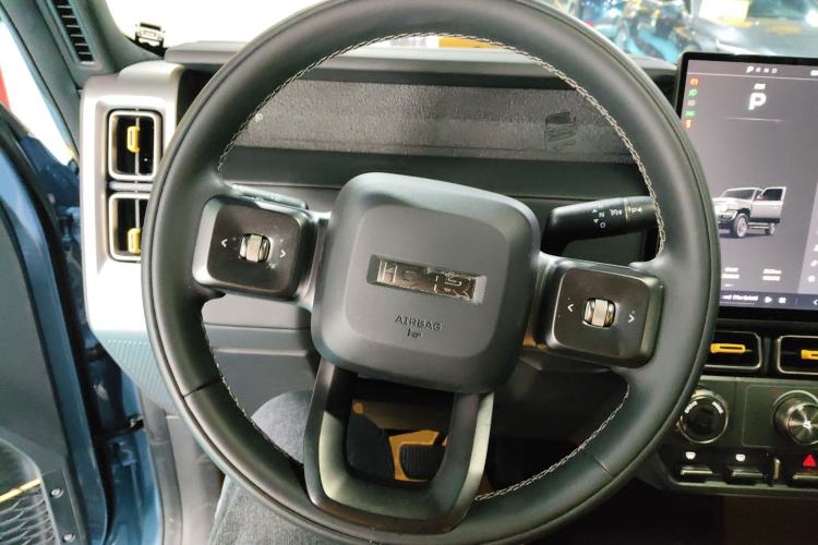 Used iCAR V23 2025 401 Two-Wheel Drive Intelligent Driving Version
