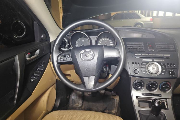 Used Mazda 3 2010 Hatchback 1.6 Manual Comfort Model Steering Wheel
