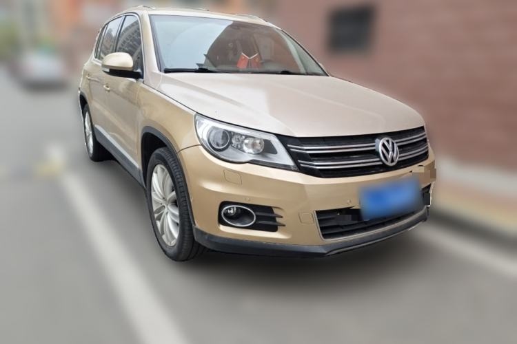 Used Volkswagen Tiguan 2012 2.0 TSI Automatic All-Wheel Drive Flagship Edition Front Right 45 Deg