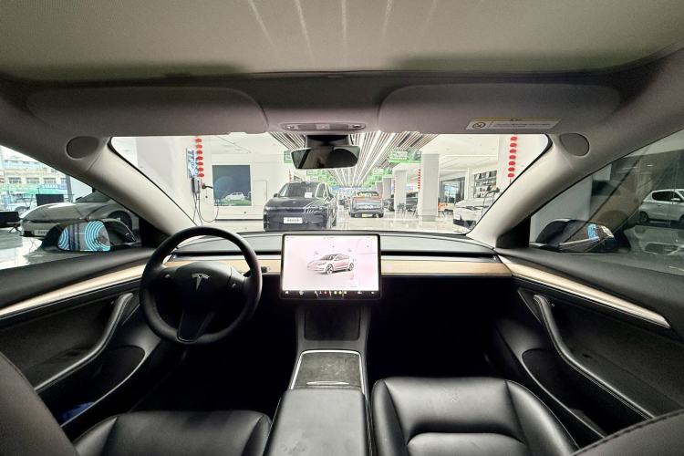 Used Tesla Model 3 2022 Rear-Wheel-Drive Version Interior 3