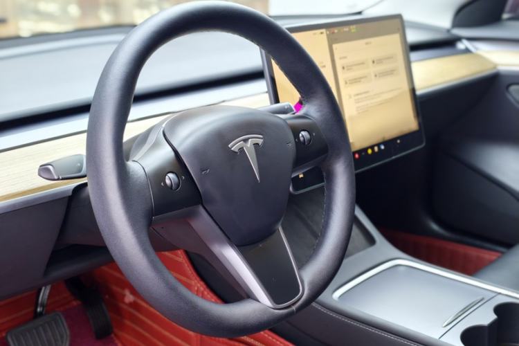 Used Tesla Model 3 2022 Rear-Wheel-Drive Version Interior 9