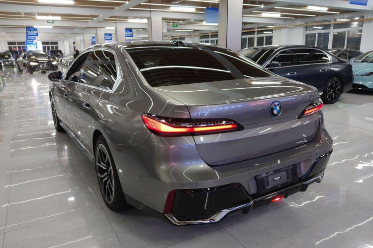 Used BMW i7 2023 eDrive50L Leading M Sport Package
