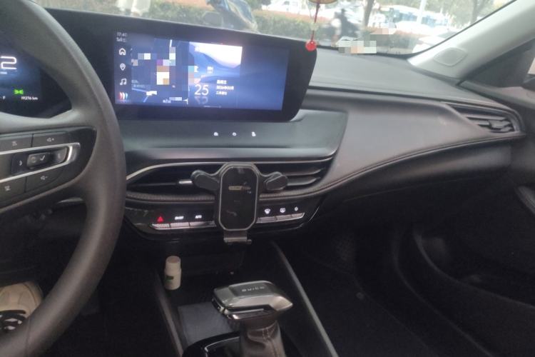 Used Buick Verano 2023 Pro Enjoyment Edition Audio And AC Panel