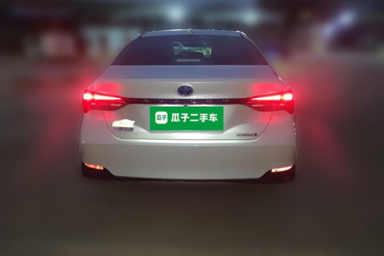 Used Toyota Avalon 2023 Dual-Engine 2.5L Luxury Edition
