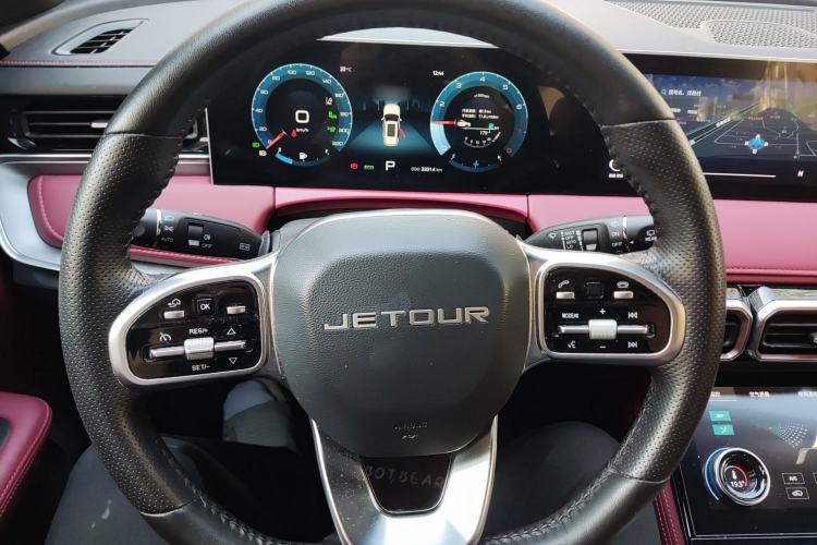 Used JETOUR X70 PLUS 2021 1.6T DCT Pro 7-seater
