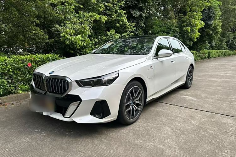 Used BMW i5 2024 eDrive 35L Luxury Model with M Sport Package