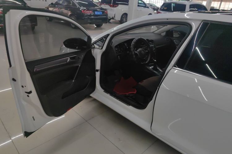 Used Volkswagen Golf 2017 230TSI Automatic Comfort Edition – Celebrating Milestone of One Million Units