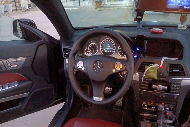 Used Mercedes-Benz E-Class 2010 E 260 CGI Coupe
