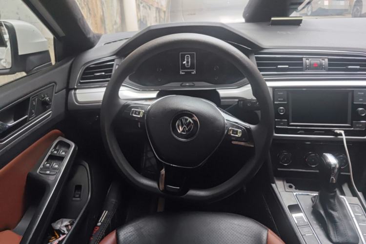 Used Volkswagen Lamando 2019 230TSI DSG Fashion Edition China V Standard