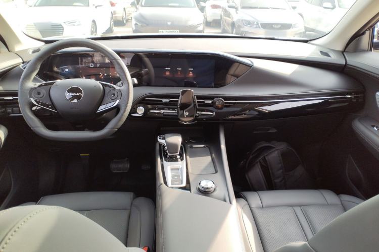 Used Dongfeng Aeolus Huge 2024 Mach Power 1.5T Premium Model