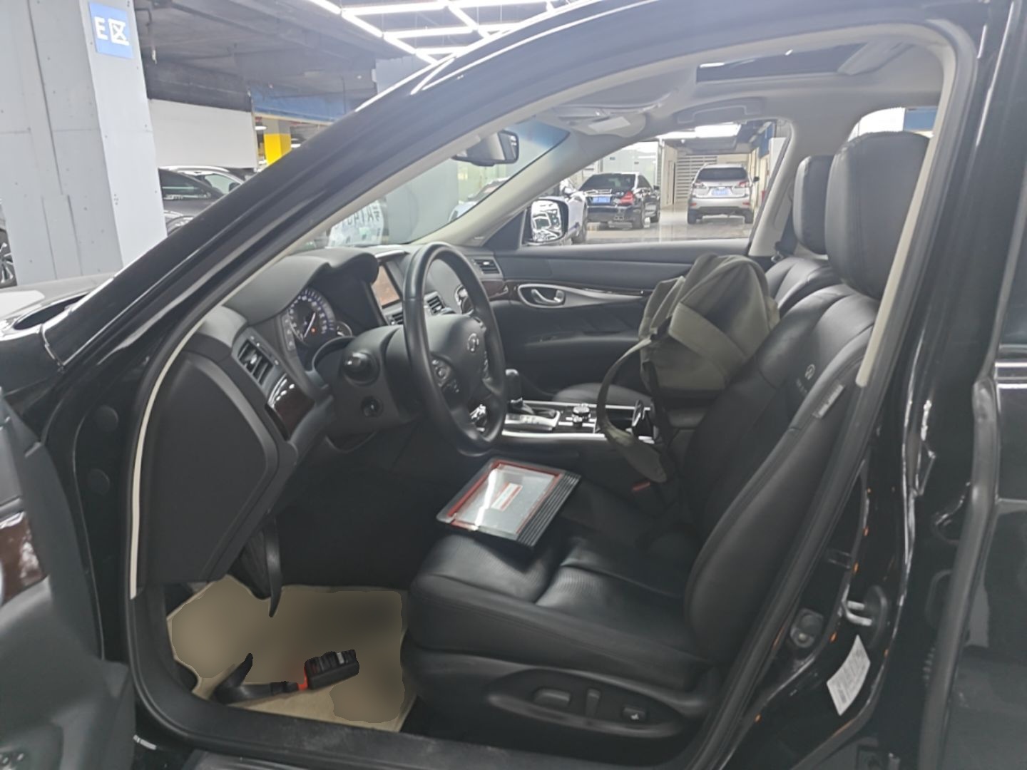 Avant de la voiture