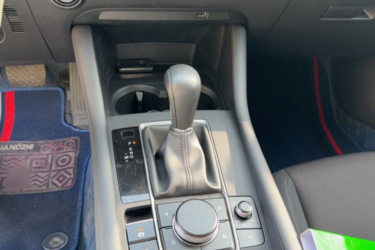 Used Mazda 3 Axela 2021 2.0L Automatic Zhiqing Edition Gear Lever