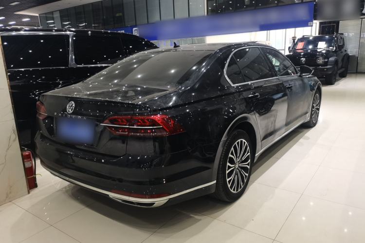 Used Volkswagen Phideon 2018 Revised Version 380TSI Two-Wheel Drive Business Edition
