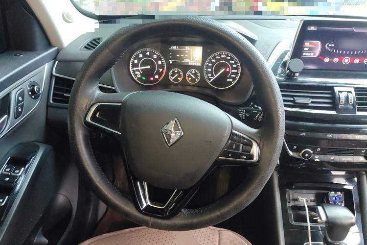 Used BORGWARD BX5 2020 20TGDI Automatic Two-Wheel Drive Pioneer Edition Steering Wheel