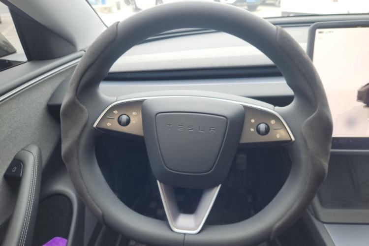 Used Tesla Model 3 2025 Rear-Wheel-Drive Version