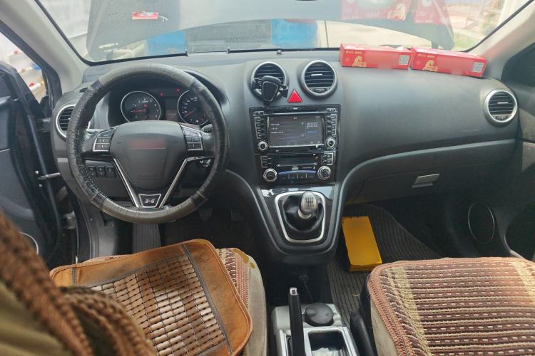 Used Haval H6 2015 Upgraded Model 1.5T Manual Two-Wheel Drive Elite Version