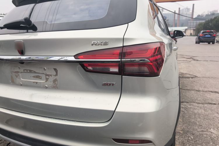 Used Roewe RX5 2020 20T Automatic 4G Connected Million Edition Right Rear Taillight