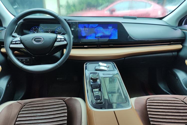 Used AION S 2023 Meizu 580 Lithium Iron Phosphate Center Console