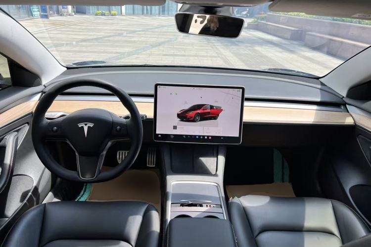 Used Tesla Model 3 2022 Performance High-Performance All-Wheel-Drive Version Center Console