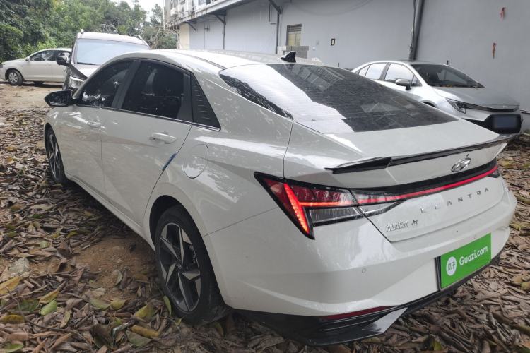 Used Hyundai Elantra 2022 1.5L CVT LUX Prestige Edition Exterior 2