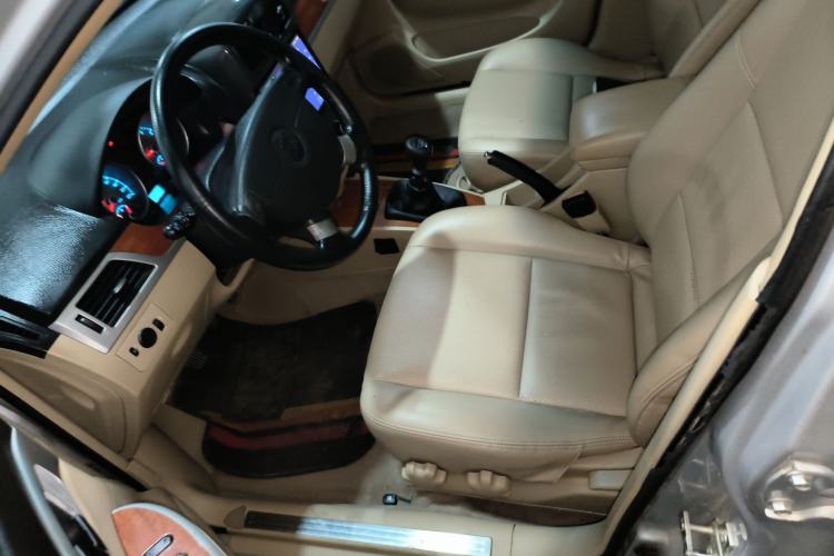 Used Buick Excelle 2011 1.6 LE-MT Left Front Seat