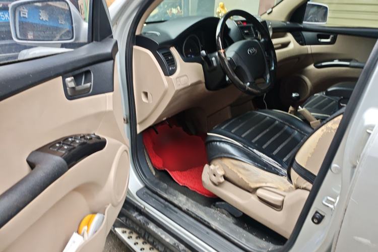 Used Kia Sportage 2013 2.0L Manual Two-Wheel Drive GL Trim
