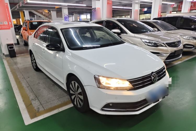 Used Volkswagen Sagitar 2018 180TSI DSG Prestige Edition Front Right 45 Deg