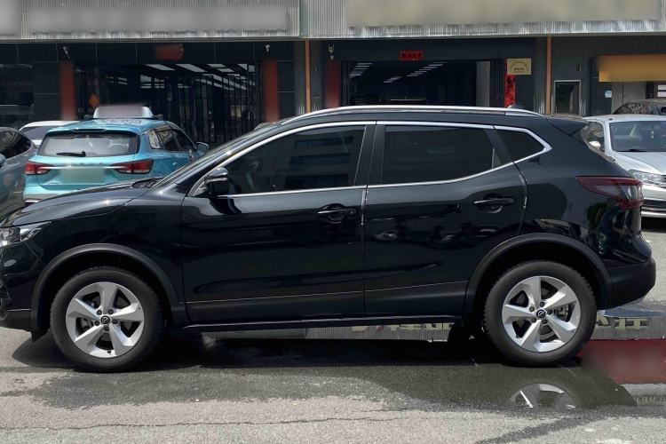 Used Nissan Qashqai 2023 Classic 2.0L CVT XV Comfort Edition Exterior 8