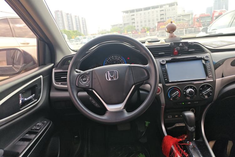 Used Honda Crider 2013 1.8L automatic luxury edition