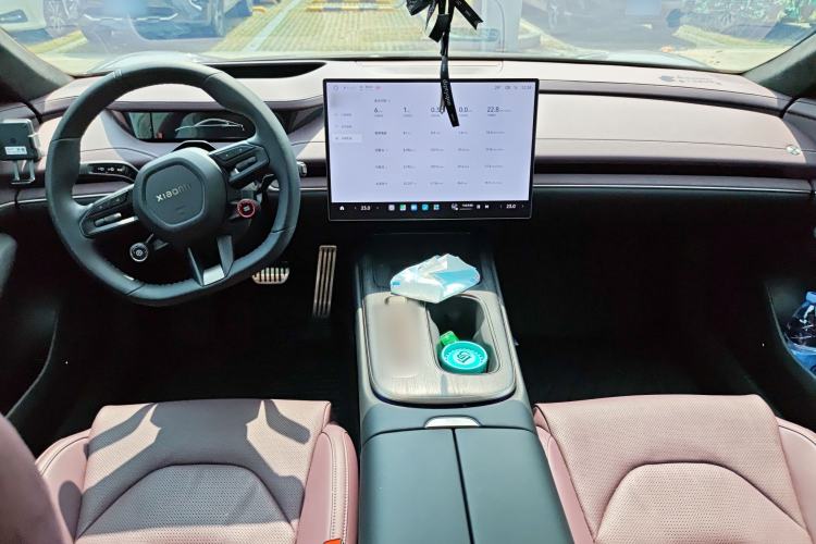 Used Xiaomi Auto SU7 2024 Four-Wheel Drive Ultra-Long Range Advanced Intelligent Driving Max Edition Interior 2