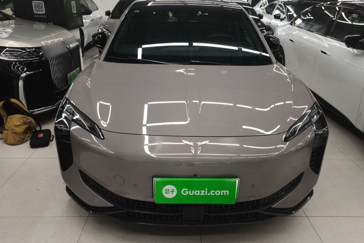 Used Hongqi EH7 2024 820 Pro Front