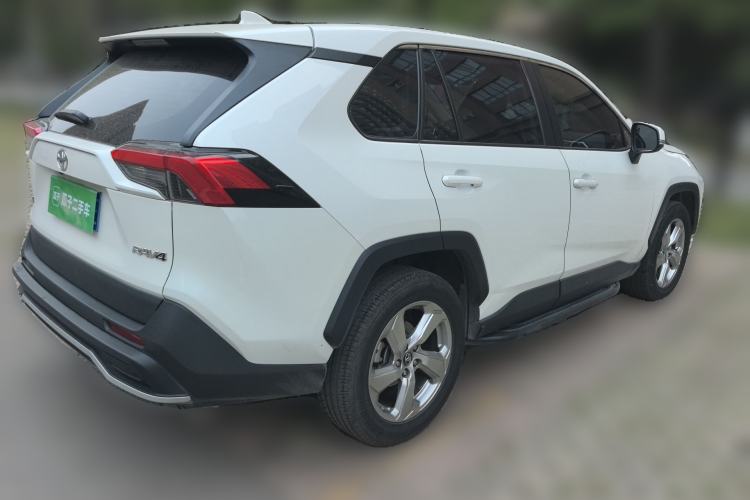 Used Toyota RAV4 2020 2.0L CVT Two-Wheel Drive Fashion Edition Rear Right 45 Deg