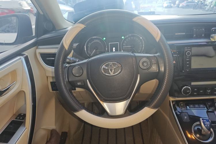 Used Toyota Corolla 2016 Dual-Engine 1.8L E-CVT Elite Edition