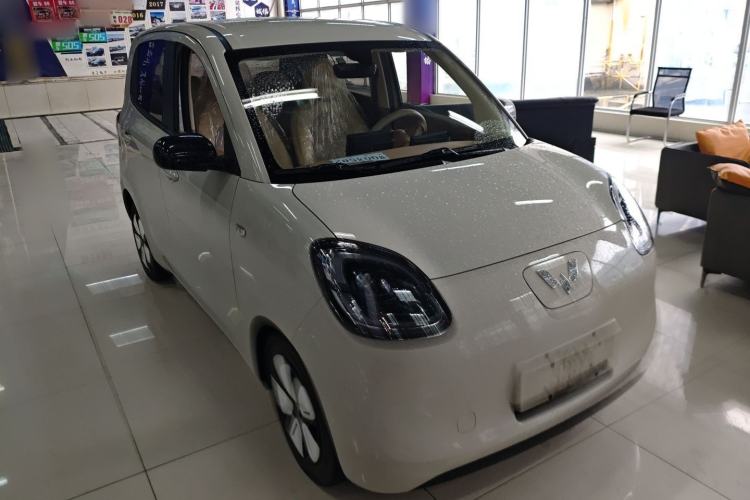 Used Wuling Hongguang MINIEV 2025 Four-Door Version Advanced Edition Front Right 45 Deg