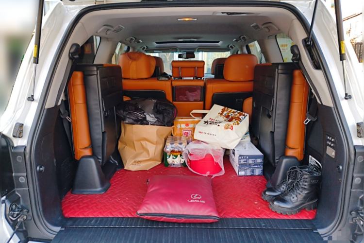 Used Lexus LX 2012 570
