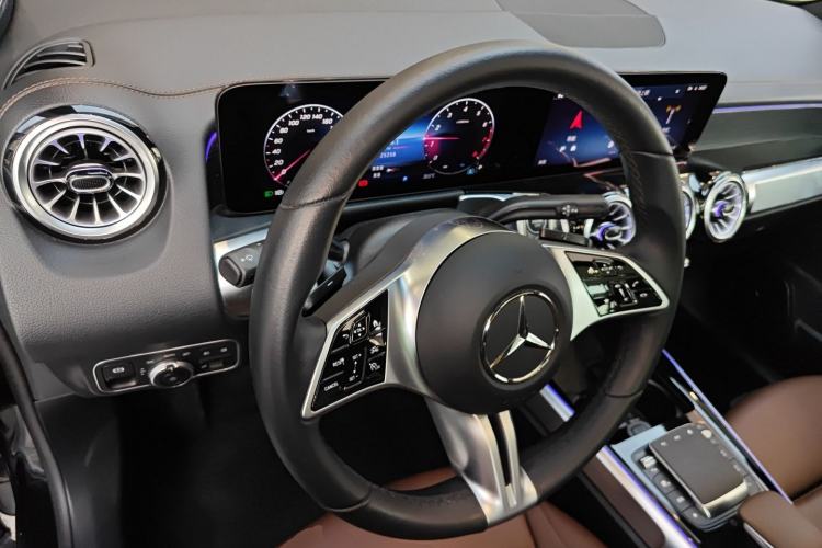 Used Mercedes-Benz GLB 2024 GLB 220 4MATIC