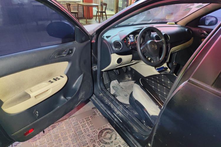 Used Volkswagen Lavida 2013 Classic 1.6L Manual Fashion Edition