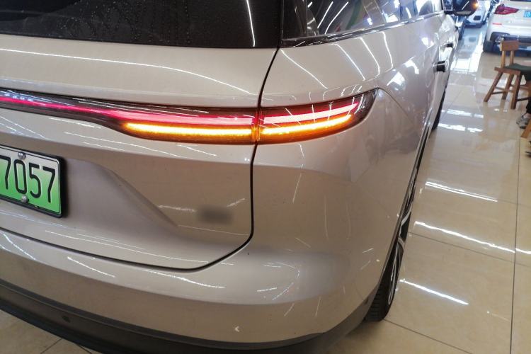 Used Nio ES8 2024 100kWh Signature Edition
