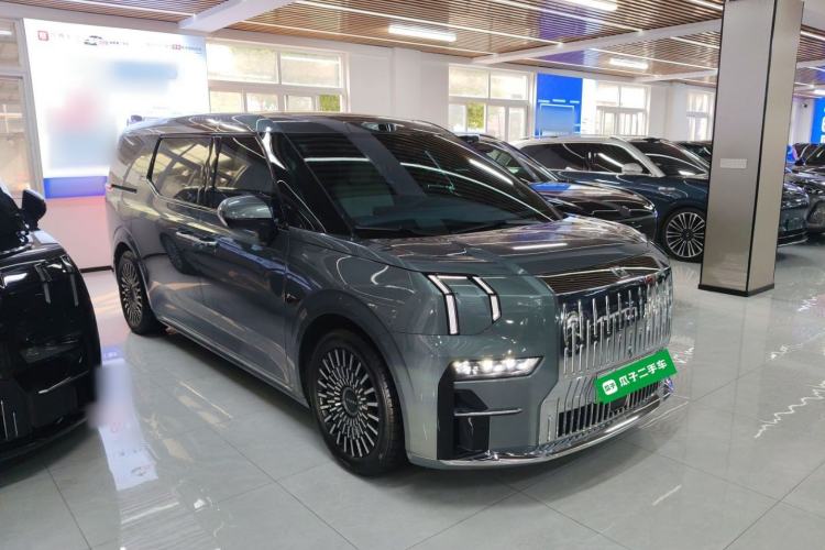 Used Zeekr 009 2024 Six-Seat Executive Version 4WD 108 kWh
