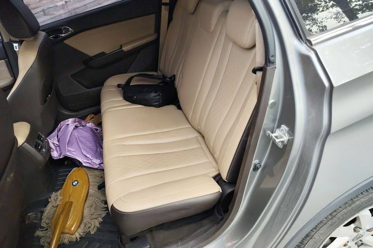 Used Baojun 310W 2017 1.5L Manual Fashion Model China V