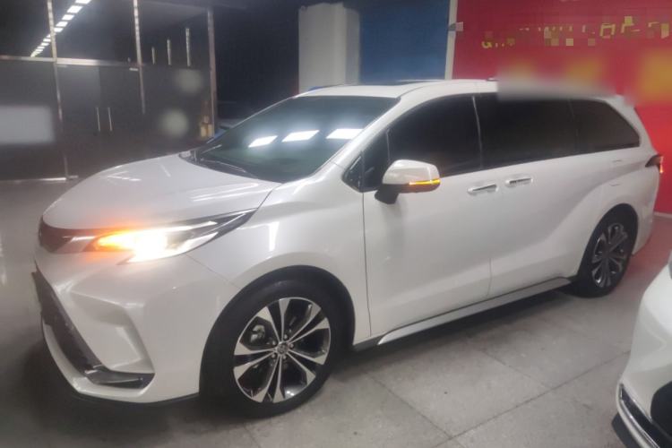 Used Toyota Granvia 2024 2.5L Hybrid Prestige ULTRA Edition
