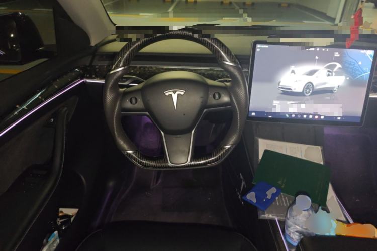 Used Tesla Model Y 2023 Long-Range All-Wheel-Drive Version Steering Wheel